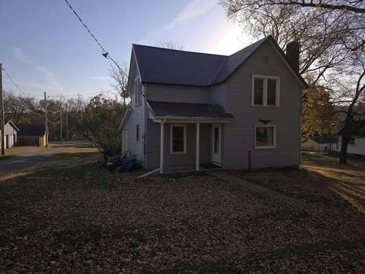 602 GROVE ST, DECORAH, IA 52101 - Image 1