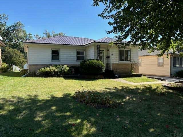 2419 W 7TH ST, WATERLOO, IA 50702, photo 1 of 14