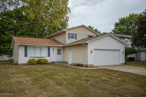 222 HUNTINGTON CIR, ELYRIA, OH 44035 - Image 1