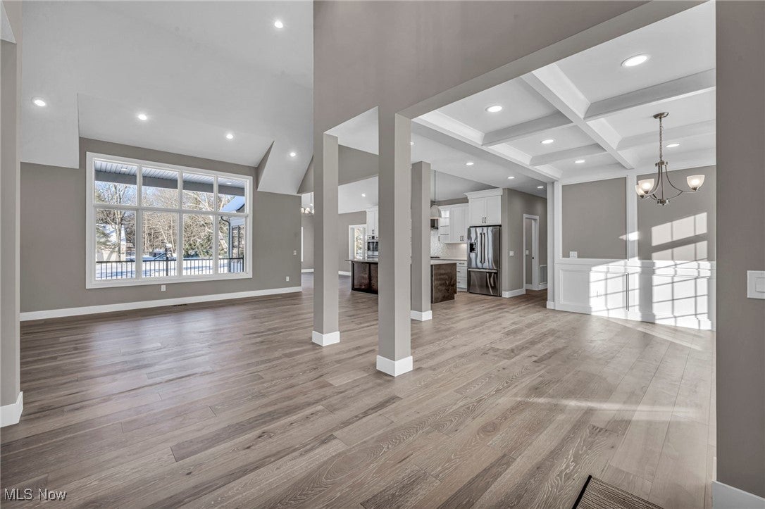 Moreland Hills, Ohio, 44022, United States, 5 Bedrooms Bedrooms, ,6 BathroomsBathrooms,Residential,Contingent,1903201