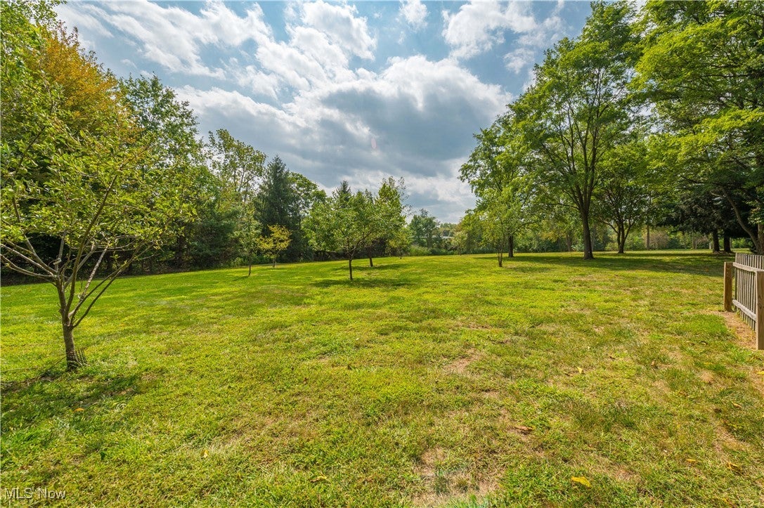 Amherst, Ohio, 44001, United States, 9 Bedrooms Bedrooms, ,6 BathroomsBathrooms,Residential,Active,1941346
