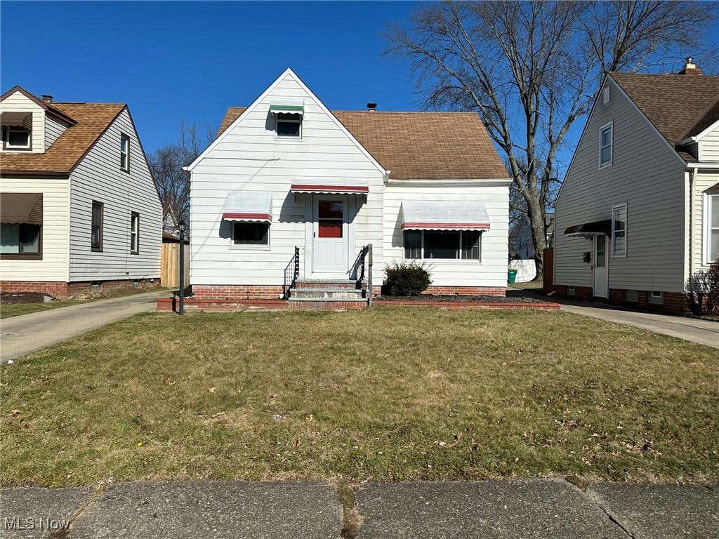 14819 TABOR AVE, MAPLE HEIGHTS, OH 44137, photo 1 of 35