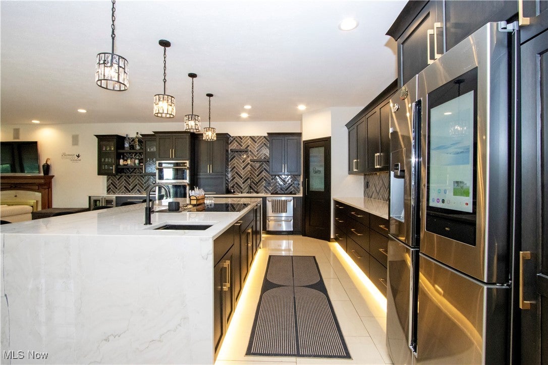 Wooster, Ohio, 44691, United States, 6 Bedrooms Bedrooms, ,9 BathroomsBathrooms,Residential,Active,1988412