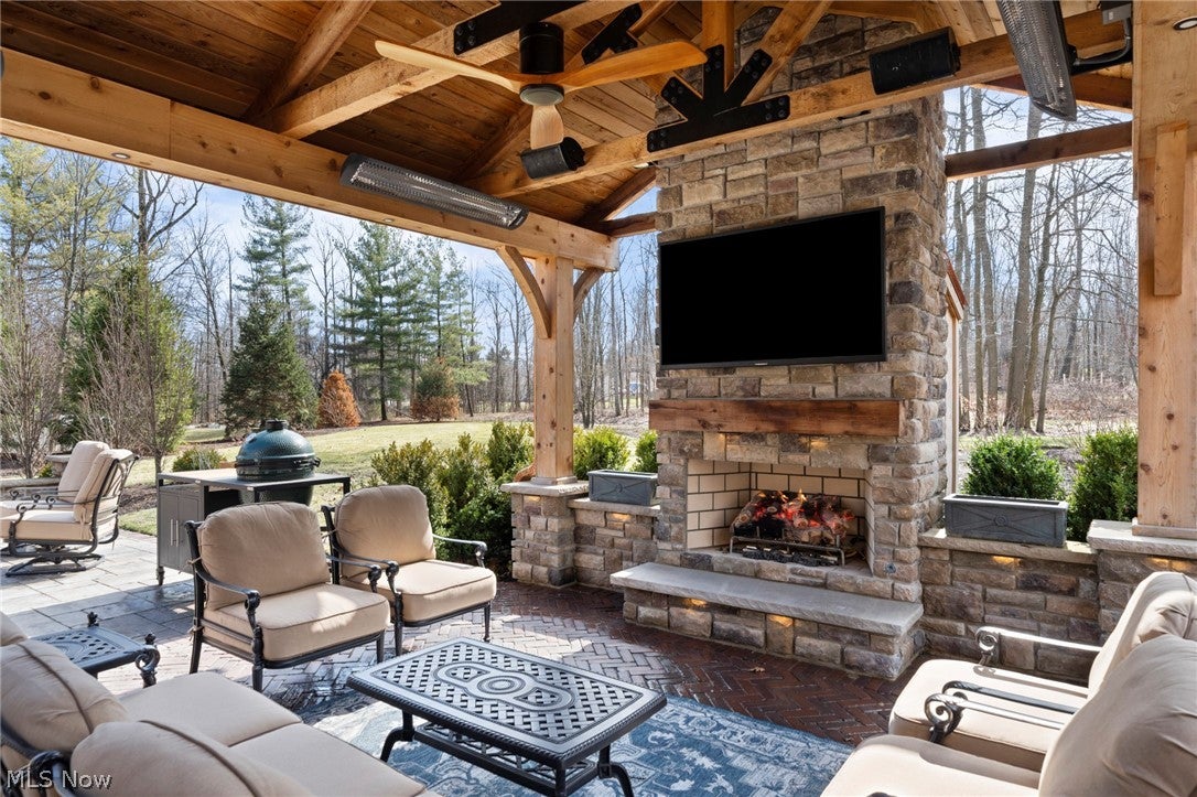 Brecksville, Ohio, 44141, United States, 9 Bedrooms Bedrooms, ,8 BathroomsBathrooms,Residential,Active,2027795