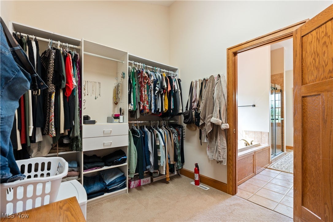 Marshallville, Ohio, 44645, United States, 4 Bedrooms Bedrooms, ,4 BathroomsBathrooms,Residential,Active,1909596