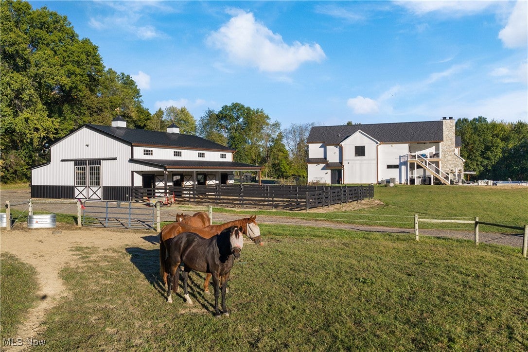 New Franklin, Ohio, 44216, United States, 6 Bedrooms Bedrooms, ,6 BathroomsBathrooms,Residential,Active,1989782