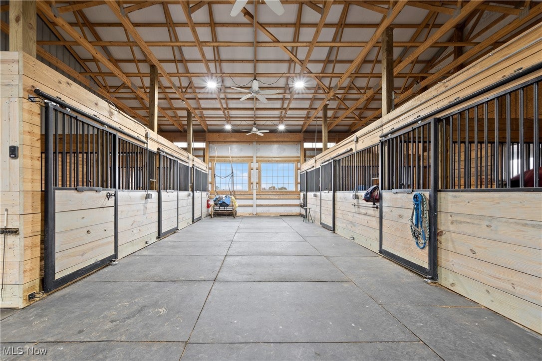 Canton, Ohio, 44721, United States, 3 Bedrooms Bedrooms, ,4 BathroomsBathrooms,Residential,Active,1997888