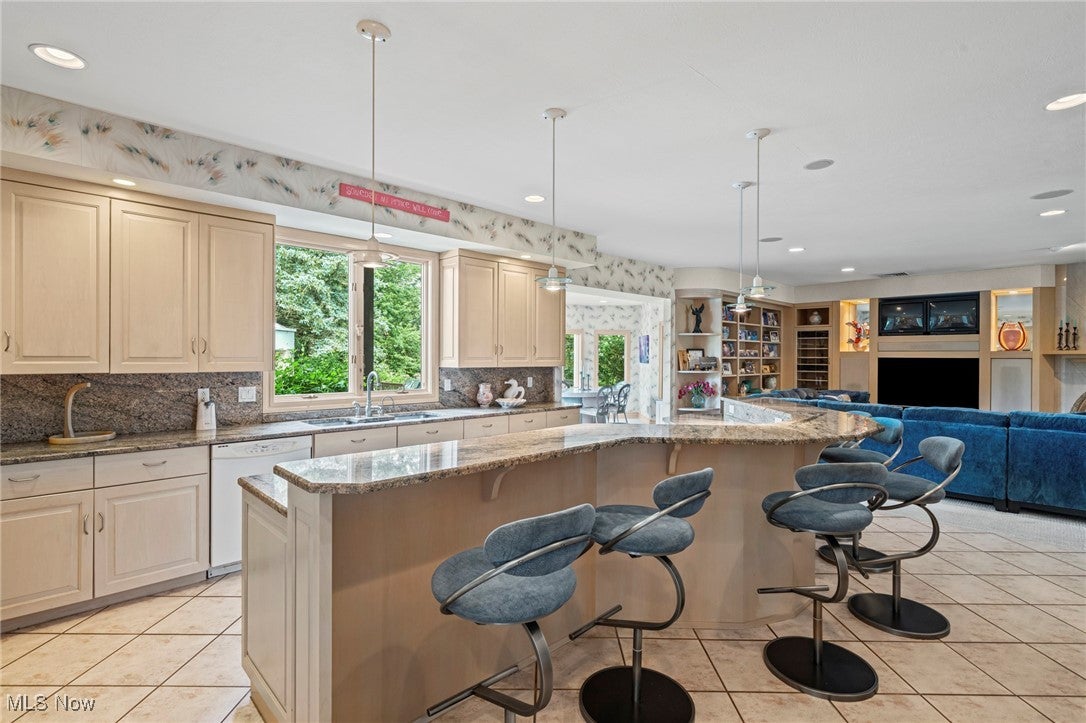 Richfield, Ohio, 44286, United States, 8 Bedrooms Bedrooms, ,9 BathroomsBathrooms,Residential,Active,1919074