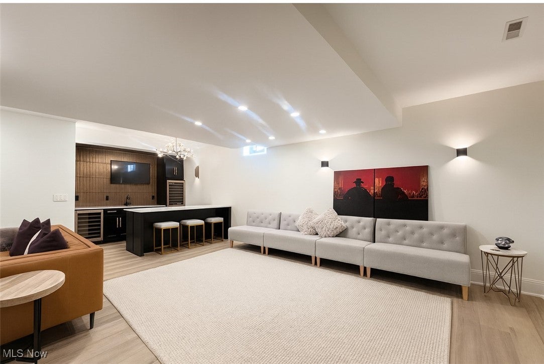 Westlake, Ohio, 44145, United States, 5 Bedrooms Bedrooms, ,6 BathroomsBathrooms,Residential,Active,1988431