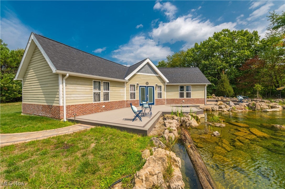 Amherst, Ohio, 44001, United States, 9 Bedrooms Bedrooms, ,6 BathroomsBathrooms,Residential,Active,1941346