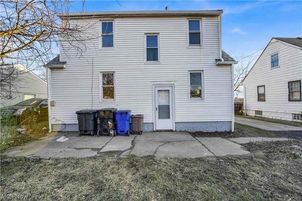 17021 HARVARD AVE, CLEVELAND, OH 44128, photo 3 of 25