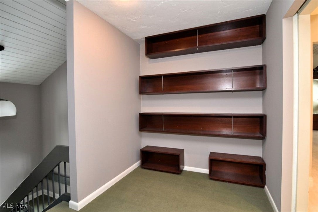 Shaker Heights, Ohio, 44122, United States, 4 Bedrooms Bedrooms, ,5 BathroomsBathrooms,Residential,Contingent,2007147