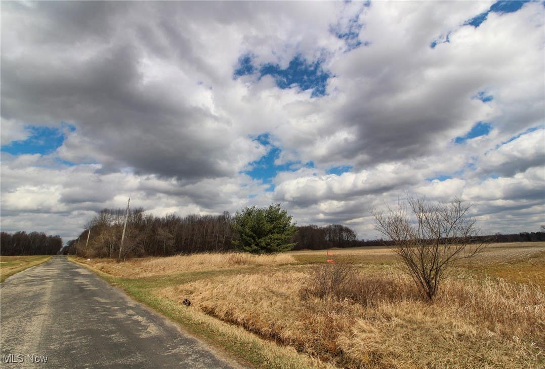 0 OAKFIELD NORTH Rd NW  