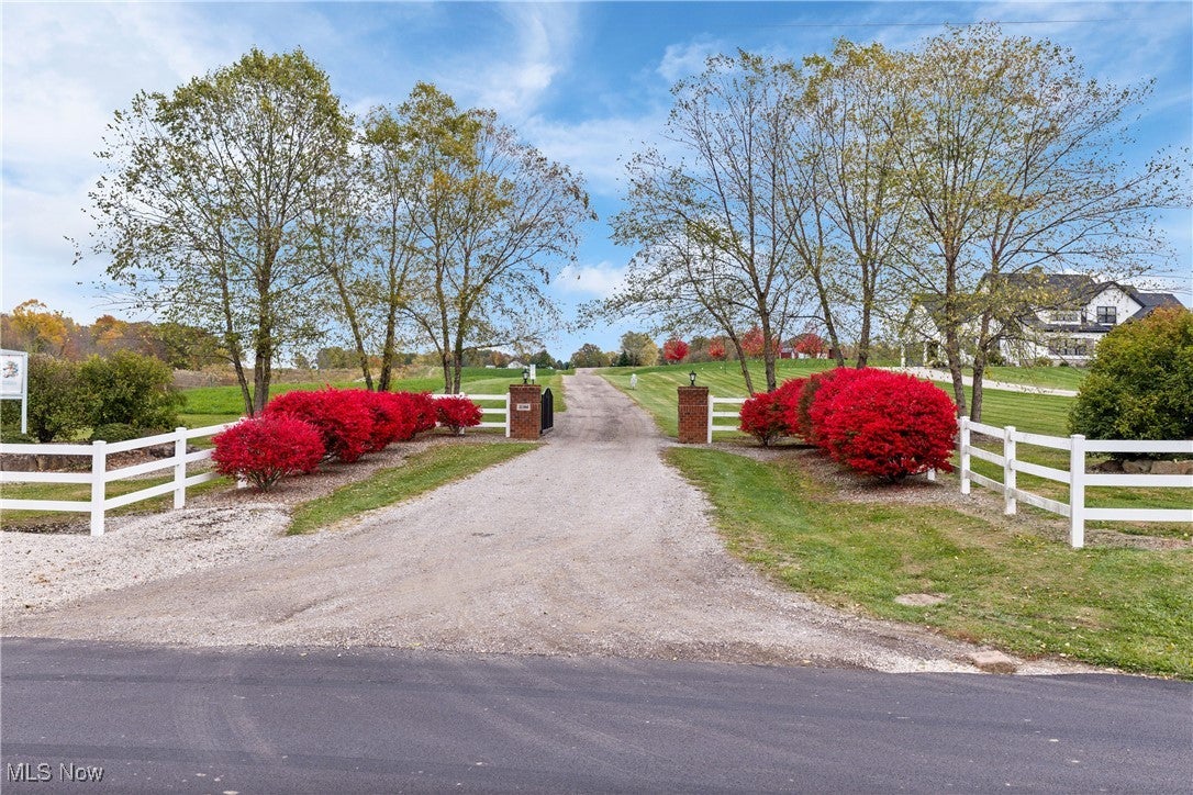 Canton, Ohio, 44721, United States, 3 Bedrooms Bedrooms, ,4 BathroomsBathrooms,Residential,Active,1997888