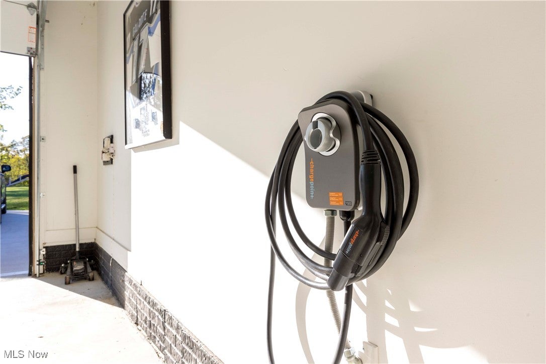 Medina, Ohio, 44256, United States, 4 Bedrooms Bedrooms, ,5 BathroomsBathrooms,Residential,Active,1953983