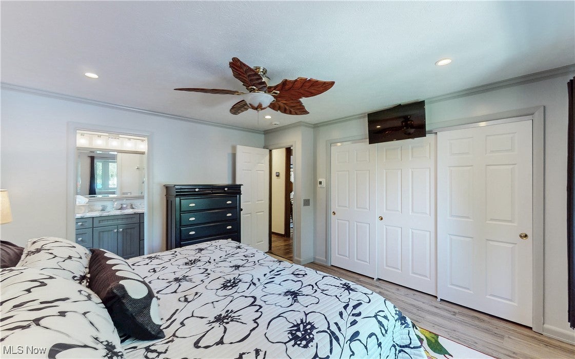 Roaming Shores, Ohio, 44084, United States, ,5 BathroomsBathrooms,Residential,Active,1820347
