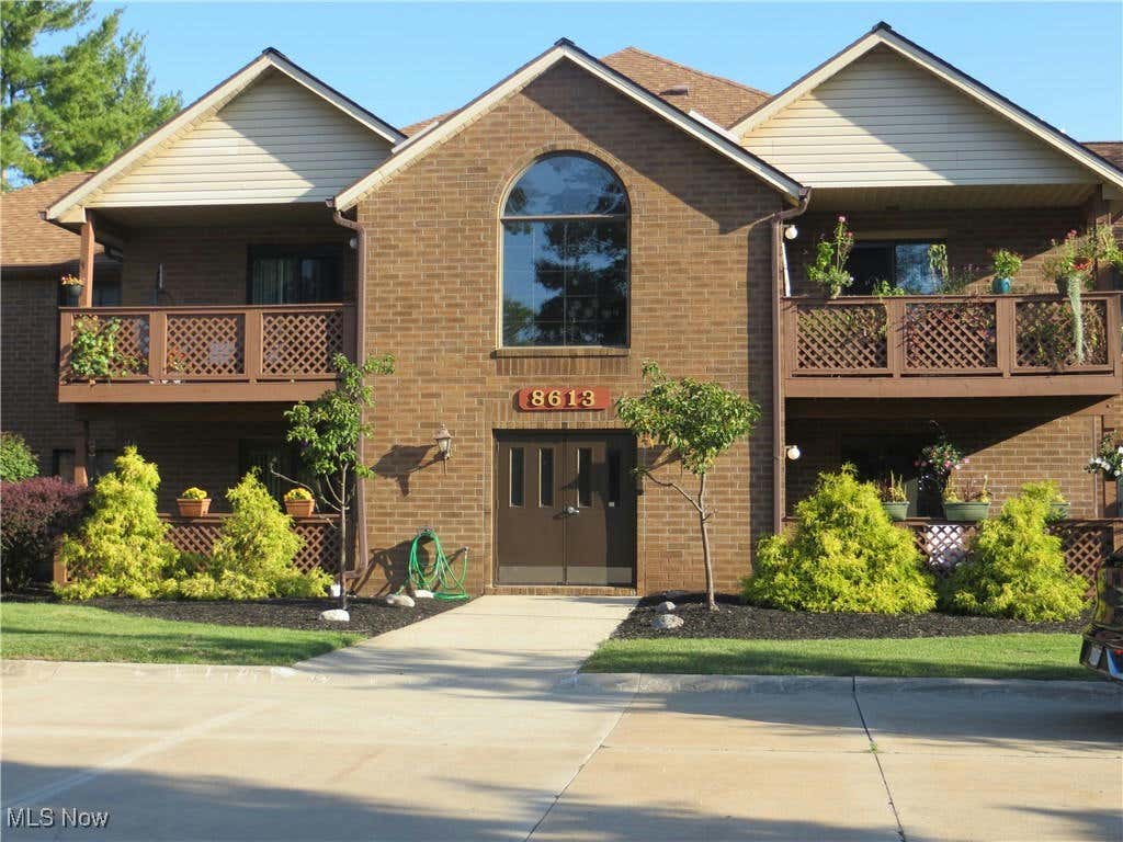 8613 SCENICVIEW DR APT 102, BROADVIEW HEIGHTS, OH 44147, photo 1 of 37