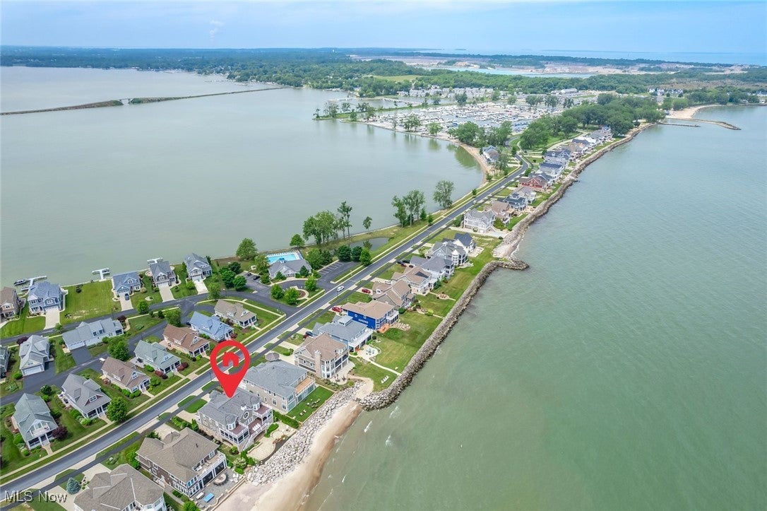 Marblehead, Ohio, 43440, United States, 6 Bedrooms Bedrooms, ,7 BathroomsBathrooms,Residential,Active,1756928
