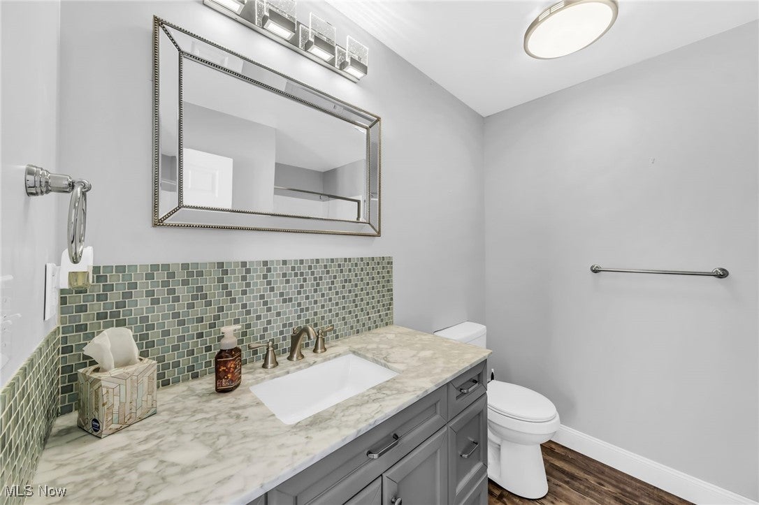 Amherst, Ohio, 44001, United States, 9 Bedrooms Bedrooms, ,6 BathroomsBathrooms,Residential,Active,1941346