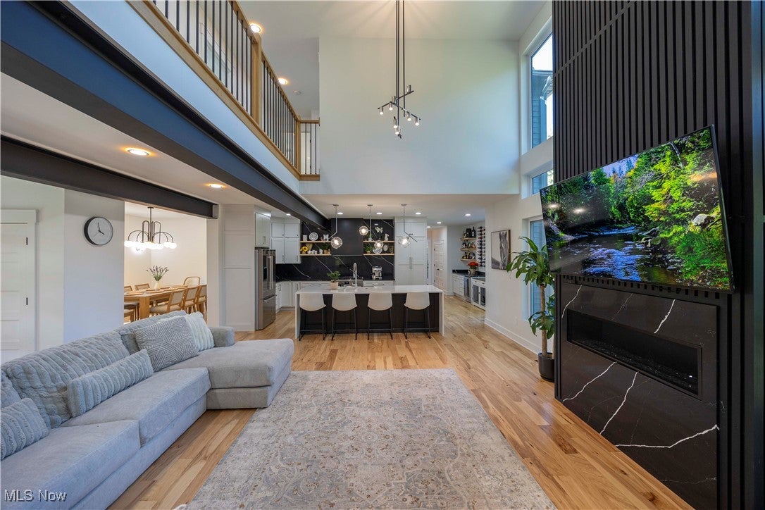 Medina, Ohio, 44256, United States, 4 Bedrooms Bedrooms, ,5 BathroomsBathrooms,Residential,Active,1953983