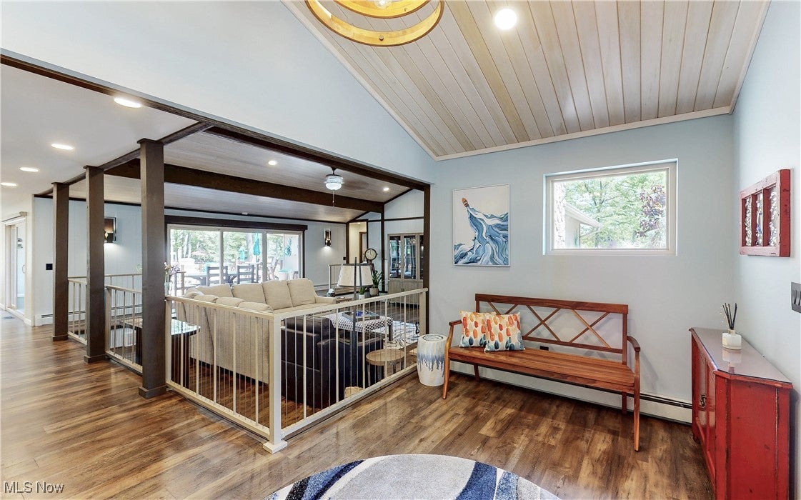 Roaming Shores, Ohio, 44084, United States, ,5 BathroomsBathrooms,Residential,Active,1820347