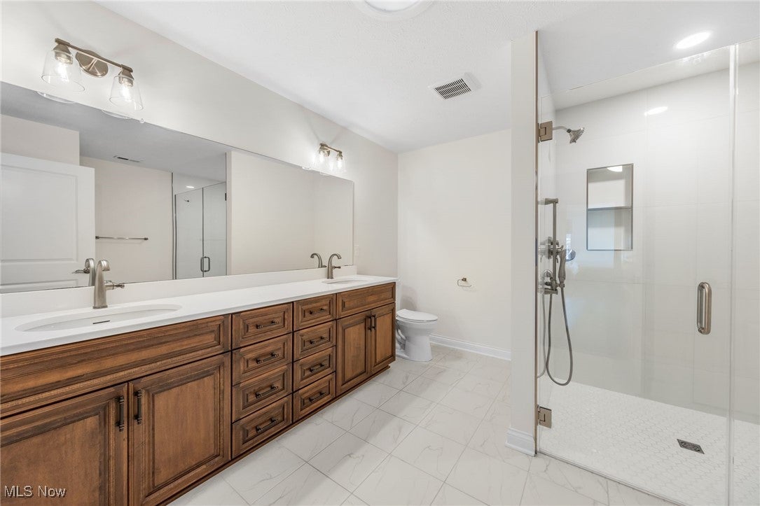 Westlake, Ohio, 44145, United States, 11 Bedrooms Bedrooms, ,9 BathroomsBathrooms,Residential,Active,2015263