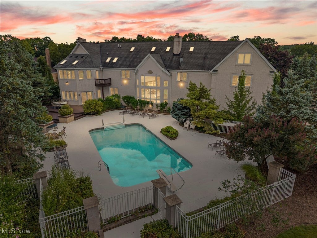 Richfield, Ohio, 44286, United States, 8 Bedrooms Bedrooms, ,9 BathroomsBathrooms,Residential,Active,1919074