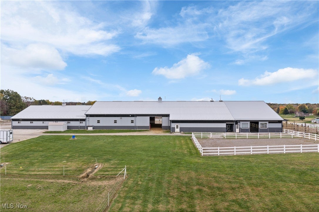 Canton, Ohio, 44721, United States, 3 Bedrooms Bedrooms, ,4 BathroomsBathrooms,Residential,Active,1997888