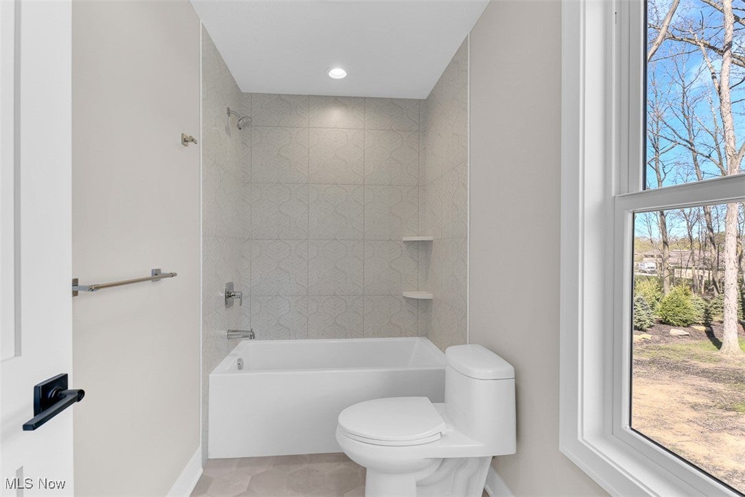 Aurora, Ohio, 44202, United States, 4 Bedrooms Bedrooms, ,4 BathroomsBathrooms,Residential,Active,2009163