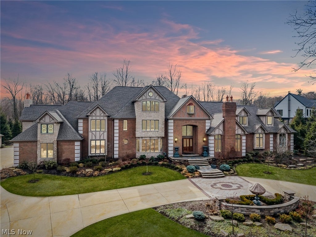 Brecksville, Ohio, 44141, United States, 9 Bedrooms Bedrooms, ,8 BathroomsBathrooms,Residential,Active,2027795
