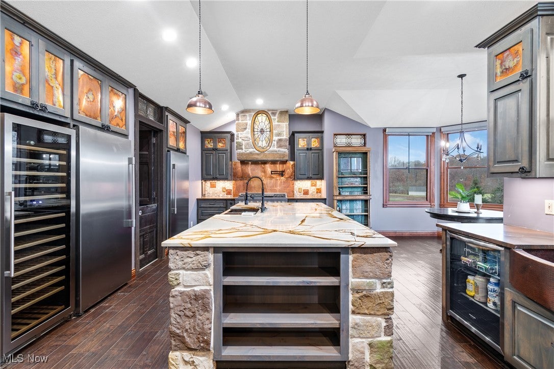 Canton, Ohio, 44721, United States, 3 Bedrooms Bedrooms, ,4 BathroomsBathrooms,Residential,Active,1997888