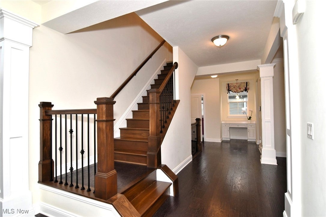 Chagrin Falls, Ohio, 44023, United States, 5 Bedrooms Bedrooms, ,5 BathroomsBathrooms,Residential,Active,1929410