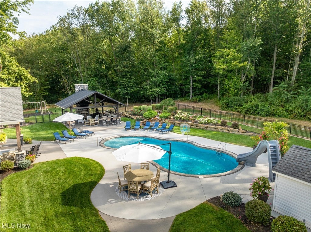 Akron, Ohio, 44312, United States, 3 Bedrooms Bedrooms, ,4 BathroomsBathrooms,Residential,Active,1929696