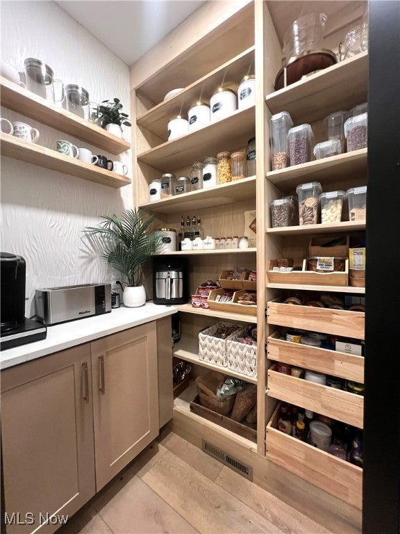 Westlake, Ohio, 44145, United States, 5 Bedrooms Bedrooms, ,6 BathroomsBathrooms,Residential,Active,1988431