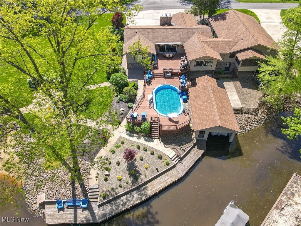 Roaming Shores, Ohio, 44084, United States, ,5 BathroomsBathrooms,Residential,Active,1820347