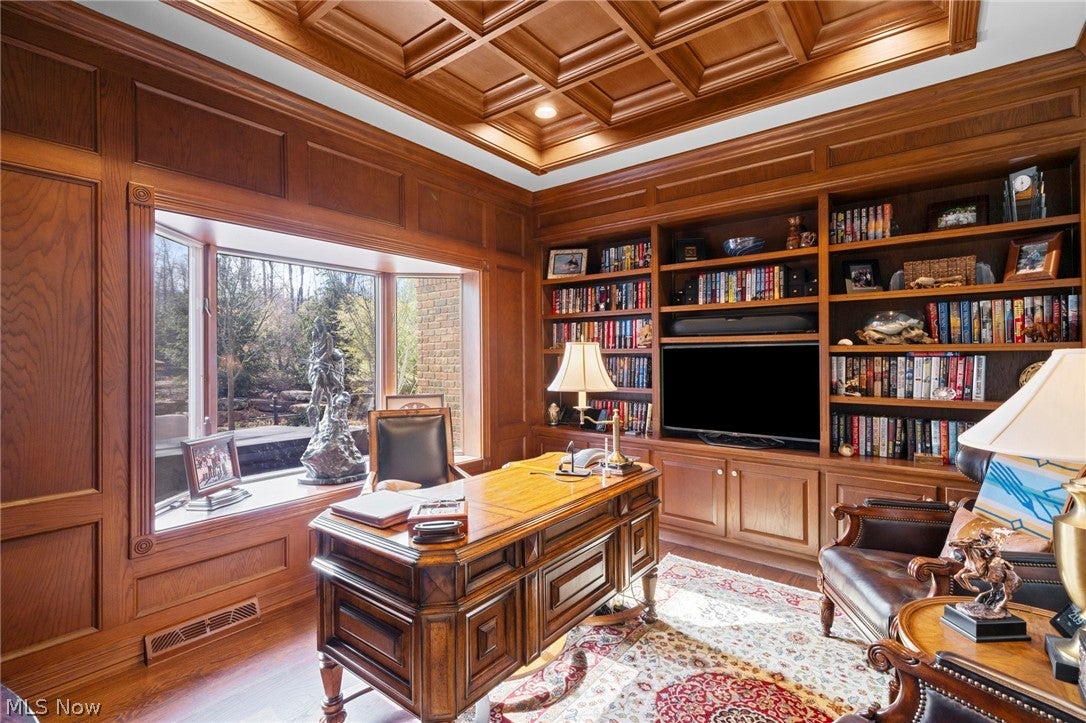 Brecksville, Ohio, 44141, United States, 9 Bedrooms Bedrooms, ,8 BathroomsBathrooms,Residential,Active,2027795