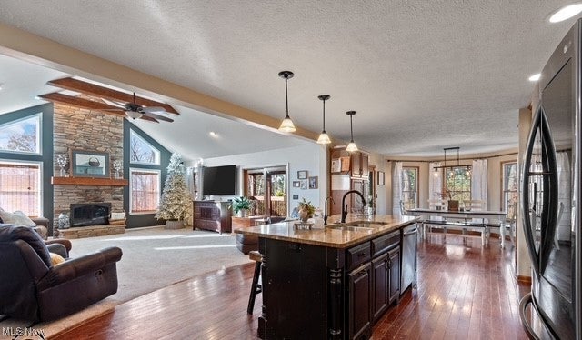 Wooster, Ohio, 44691, United States, 4 Bedrooms Bedrooms, ,4 BathroomsBathrooms,Residential,Active,1988413