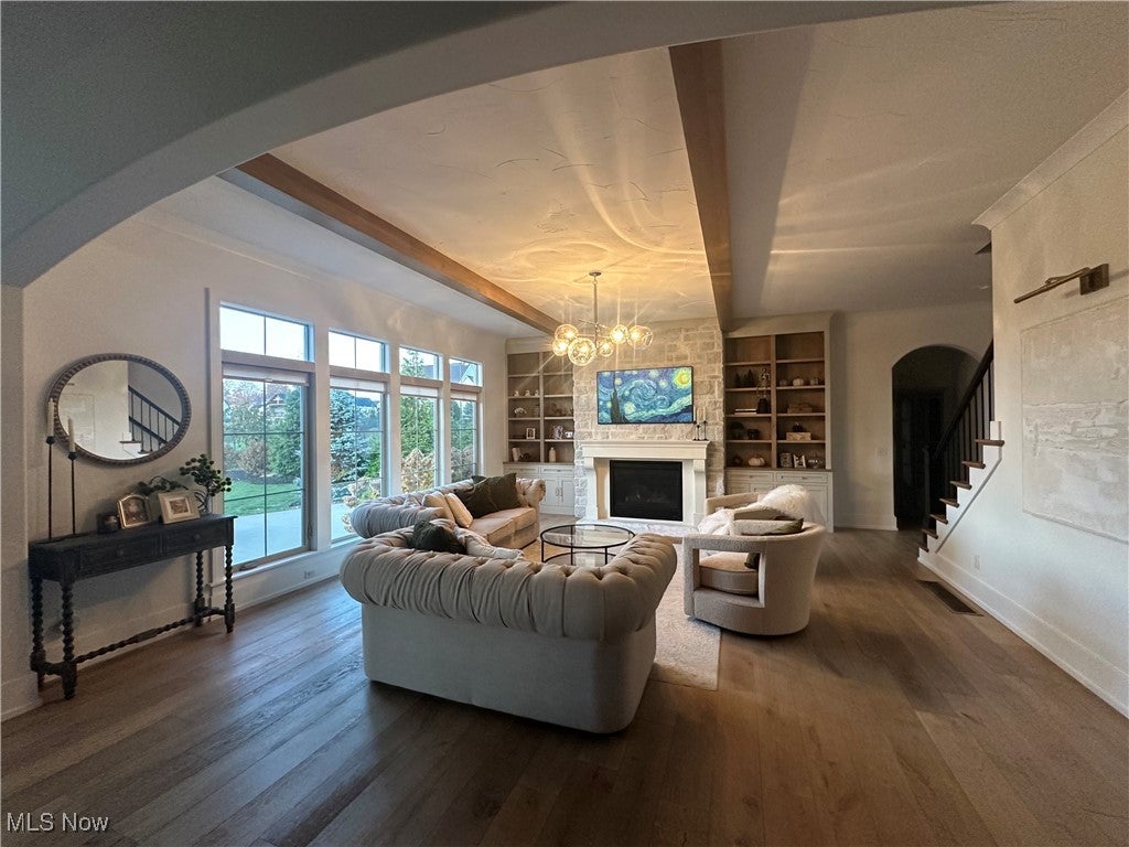 Massillon, Ohio, 44646, United States, 4 Bedrooms Bedrooms, ,4 BathroomsBathrooms,Residential,Active,1985564