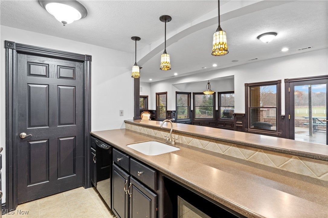 Canton, Ohio, 44721, United States, 3 Bedrooms Bedrooms, ,4 BathroomsBathrooms,Residential,Active,1997888