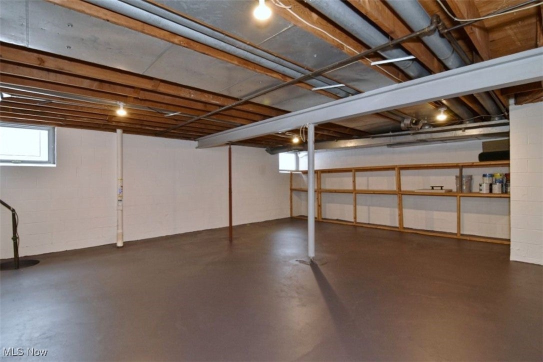 Shaker Heights, Ohio, 44122, United States, 4 Bedrooms Bedrooms, ,5 BathroomsBathrooms,Residential,Contingent,2007147