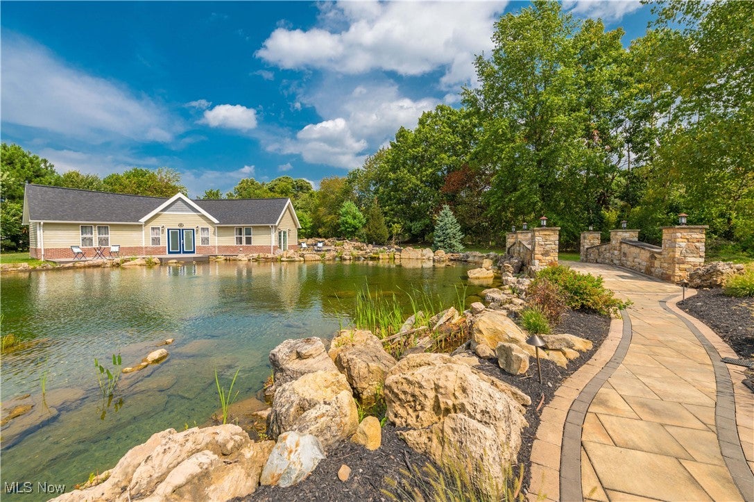 Amherst, Ohio, 44001, United States, 9 Bedrooms Bedrooms, ,6 BathroomsBathrooms,Residential,Active,1941346