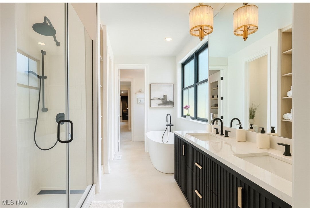 Westlake, Ohio, 44145, United States, 5 Bedrooms Bedrooms, ,6 BathroomsBathrooms,Residential,Active,1988431