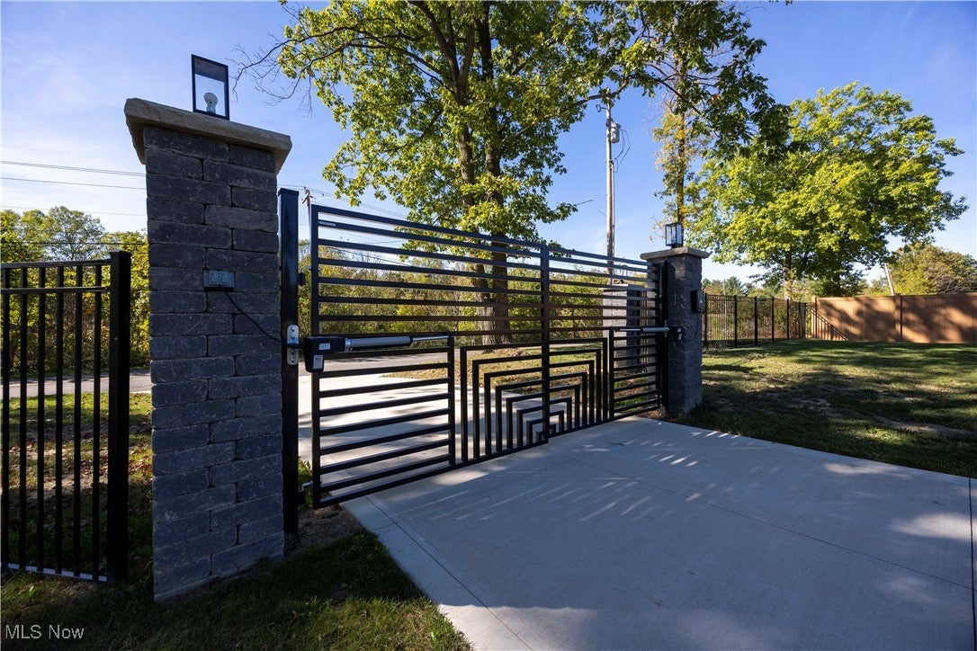 Medina, Ohio, 44256, United States, 4 Bedrooms Bedrooms, ,5 BathroomsBathrooms,Residential,Active,1953983