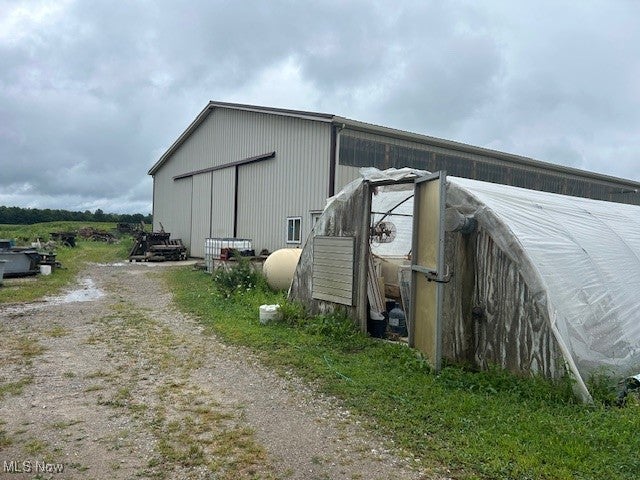 New London, Ohio, 44851, United States, 4 Bedrooms Bedrooms, ,3 BathroomsBathrooms,Residential,Active,1922737