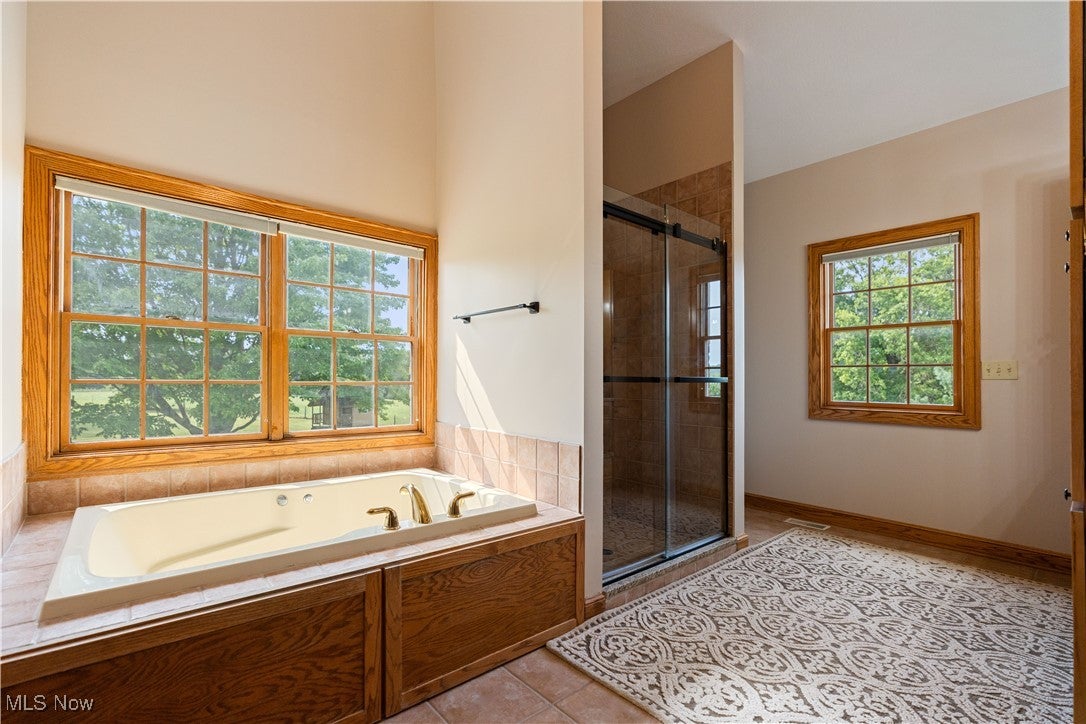 Marshallville, Ohio, 44645, United States, 4 Bedrooms Bedrooms, ,4 BathroomsBathrooms,Residential,Active,1909596