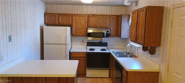 5195 FRANKLYN BLVD # A, WILLOUGHBY, OH 44094, photo 4 of 10