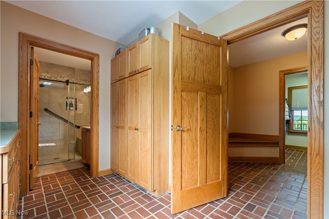 Marshallville, Ohio, 44645, United States, 4 Bedrooms Bedrooms, ,4 BathroomsBathrooms,Residential,Active,1909596