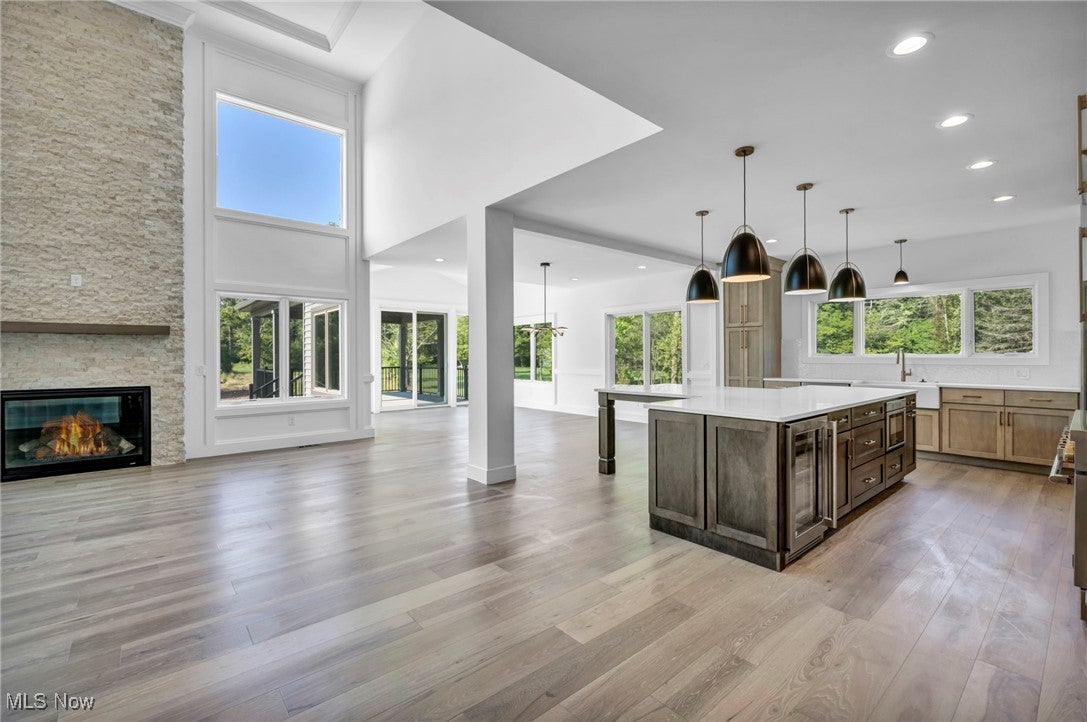 Shaker Heights, Ohio, 44122, United States, 6 Bedrooms Bedrooms, ,5 BathroomsBathrooms,Residential,Active,1909081