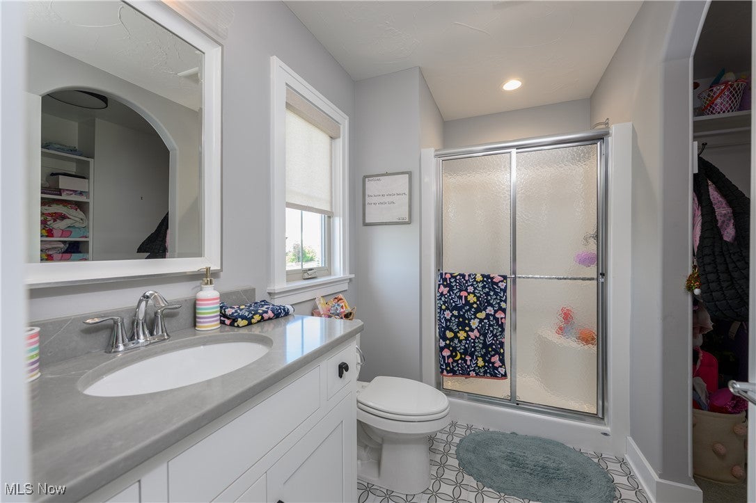 Massillon, Ohio, 44646, United States, 4 Bedrooms Bedrooms, ,4 BathroomsBathrooms,Residential,Active,1985564