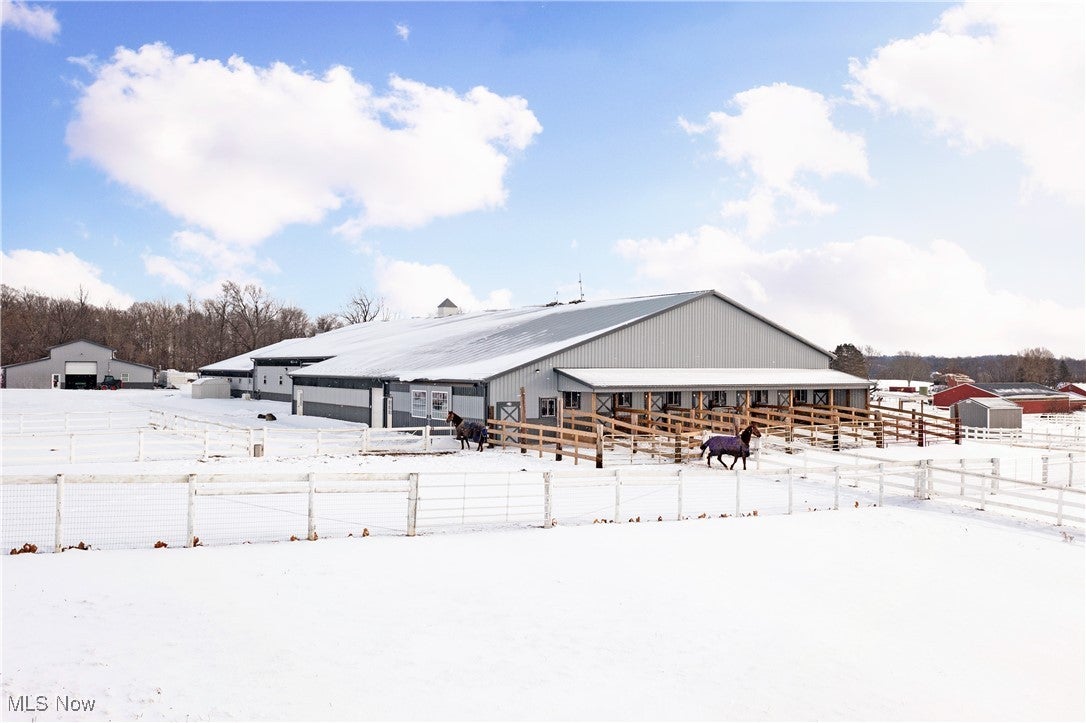 Canton, Ohio, 44721, United States, 3 Bedrooms Bedrooms, ,4 BathroomsBathrooms,Residential,Active,1997888